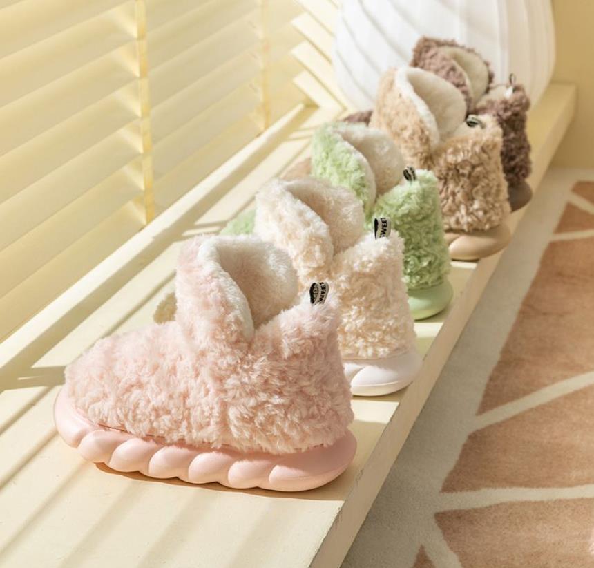 Fluffy hotsell slipper boots