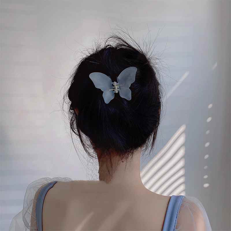 Matte Butterfly Claw Clip