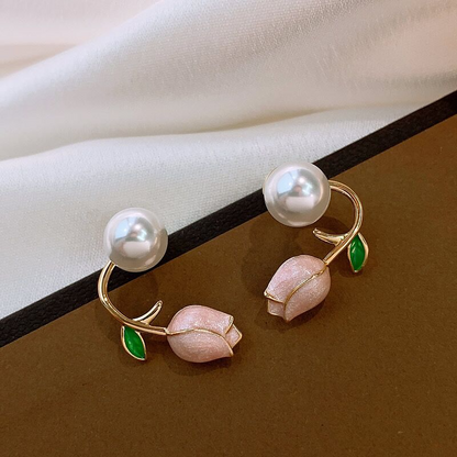 Tulip Pearl Earrings