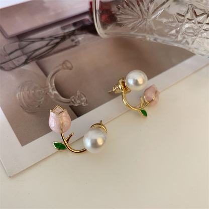 Tulip Pearl Earrings