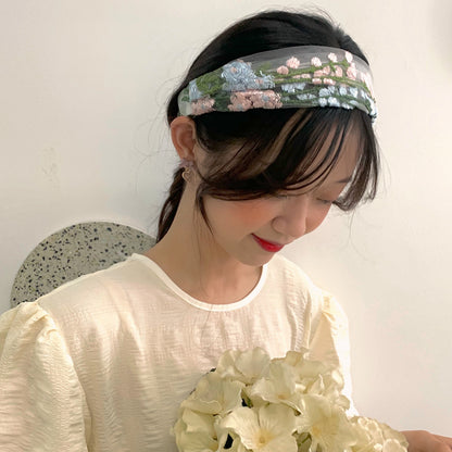 Embroidery flower headband