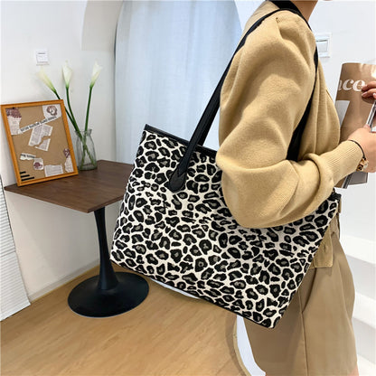 Bolsa com estampa animal